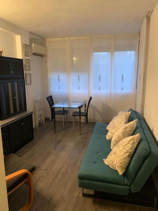 Apartamento En Carihuela Torremolinos Exterior photo